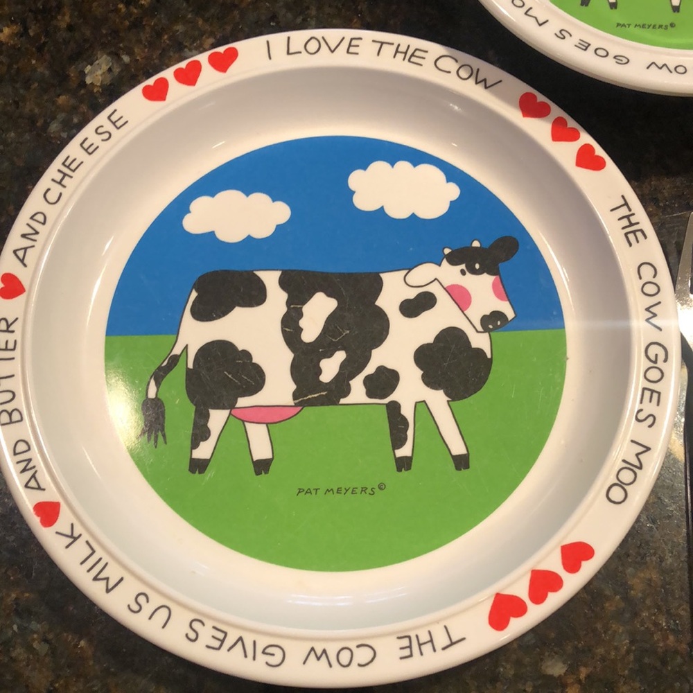 Child’s cow dinnerware - Picture 2 of 5
